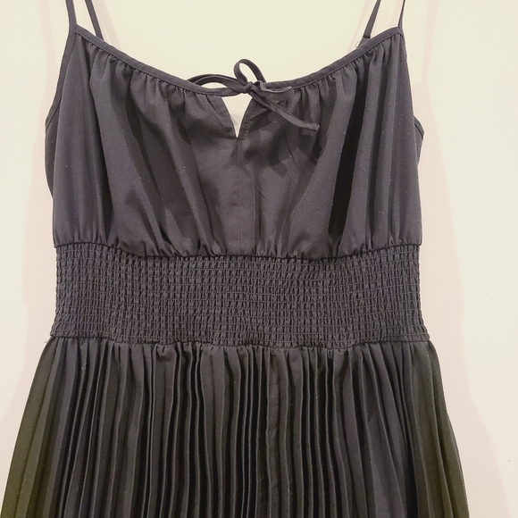 J.Crew Black Smocked Waist Pleated Skirt Midi Dress - Picture 3 of 9